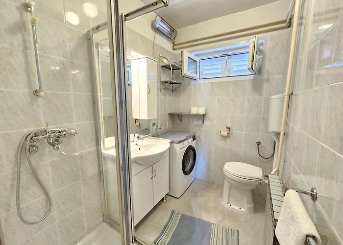 Leo 1 Nv - For 2 Persons With Bathroom And Balcony Guest house 4*
