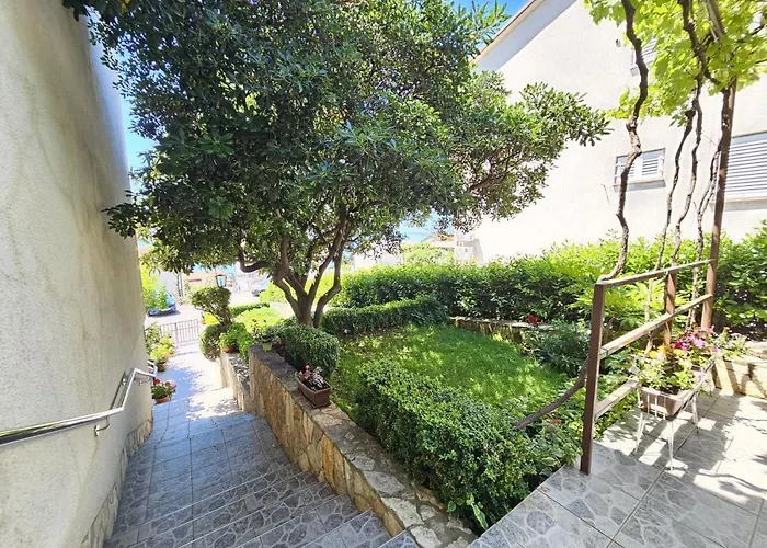 Leo 1 Nv - For 2 Persons With Bathroom And Balcony 4* Novi Vinodolski
