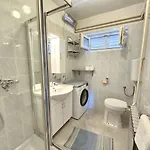Leo 1 Nv - For 2 Persons With Bathroom And Balcony Pensjonat 4*
