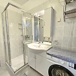 Pensjonat Leo 1 Nv - For 2 Persons With Bathroom And Balcony Novi Vinodolski