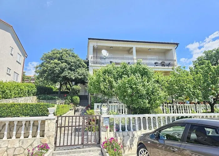 Leo 1 Nv - For 2 Persons With Bathroom And Balcony Vendégház 4*