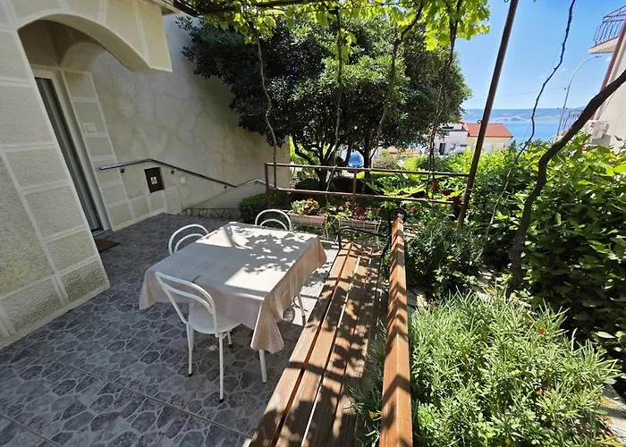 Vendégház Leo 1 Nv - For 2 Persons With Bathroom And Balcony Novi Vinodolski